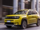 Fiat Grande Panda Electric: il B-SUV italiano parte da 26.900 €, autonomia 320 km WLTP